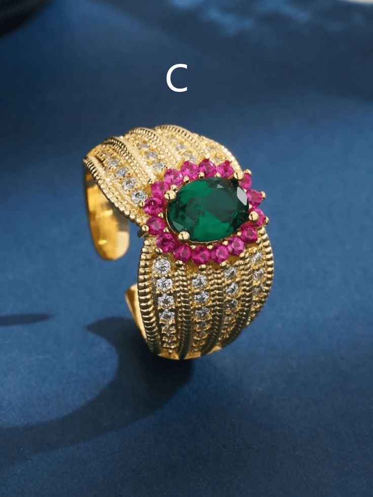 Luxury and elegant retro style multi-crystal zircon plated 18k gold plated ring and earrings set for women, suitable for anniversary, holiday, party, senior birthday, mother's day, high-quality jewelry accessories for work and daily wear