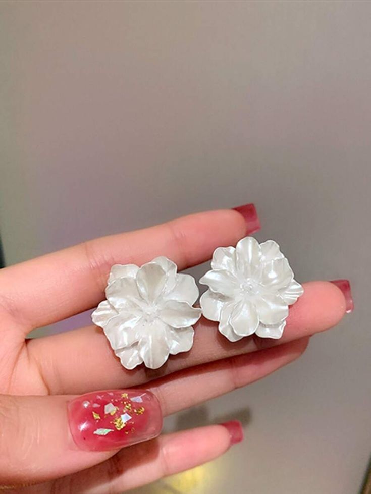 Flower Design Embroidered Earrings for Gifts as Mother's Day, Mother's Day, Romantic, Valentine's Day