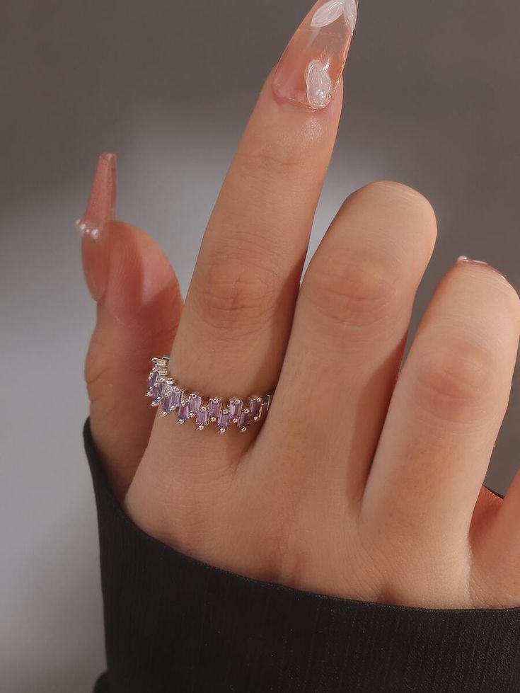 Open ring with cubic zirconia decoration