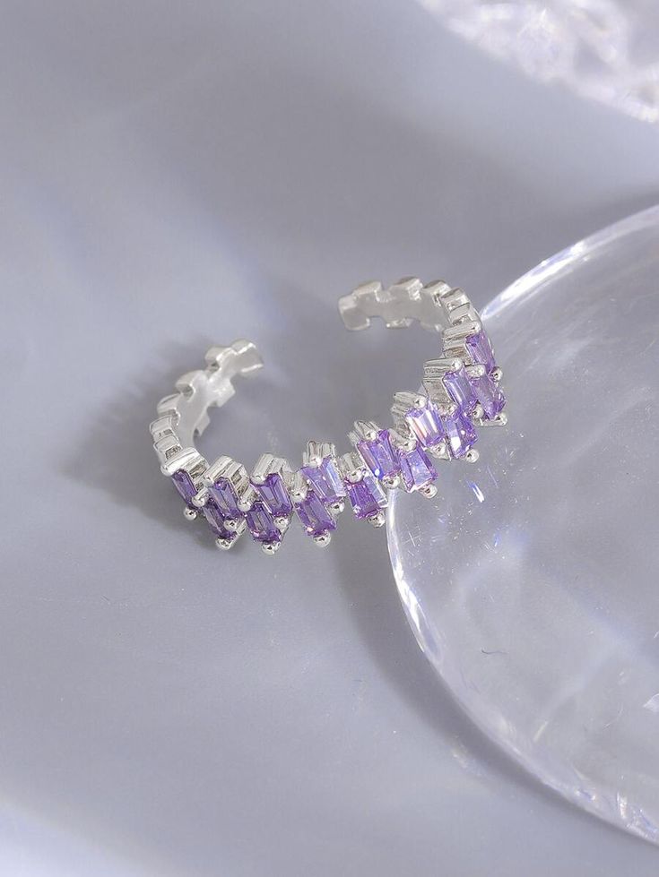 Open ring with cubic zirconia decoration