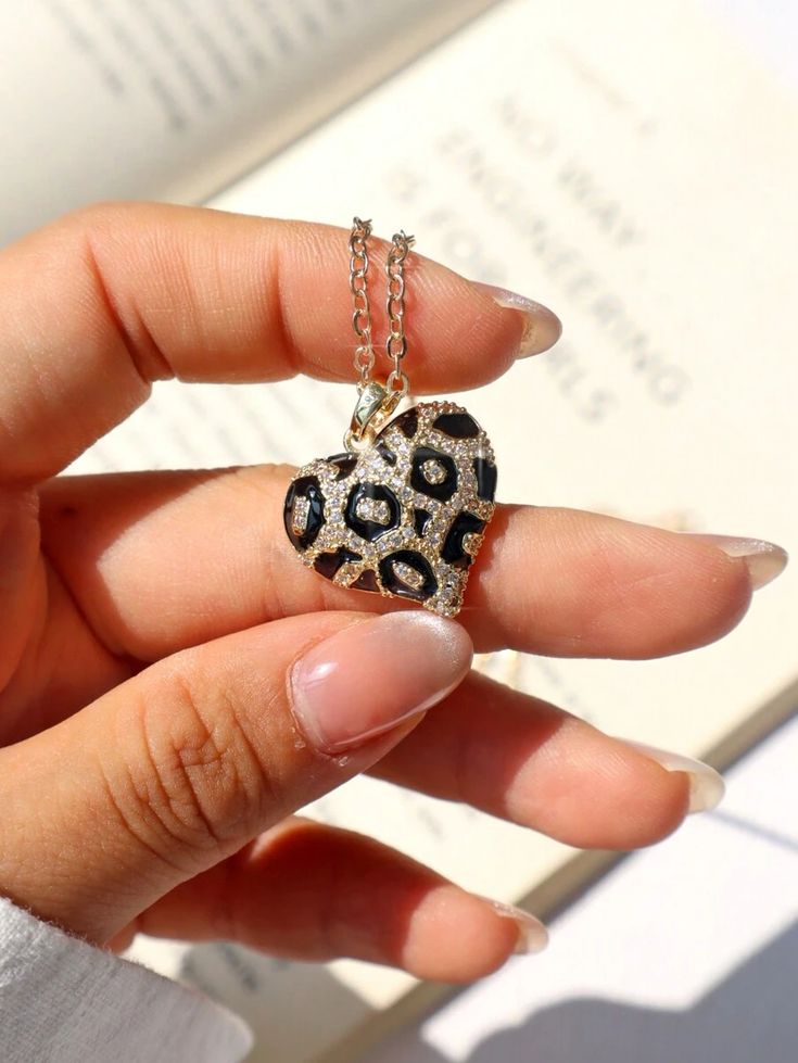 Elegant Leopard Women's Necklace Autumn/Winter 1 Piece, Copper Zirconia Leopard Necklace, Simple Gold Color Necklace, Love Necklace for Valentine's Day, Mother's Day, Mother's Day, Gift