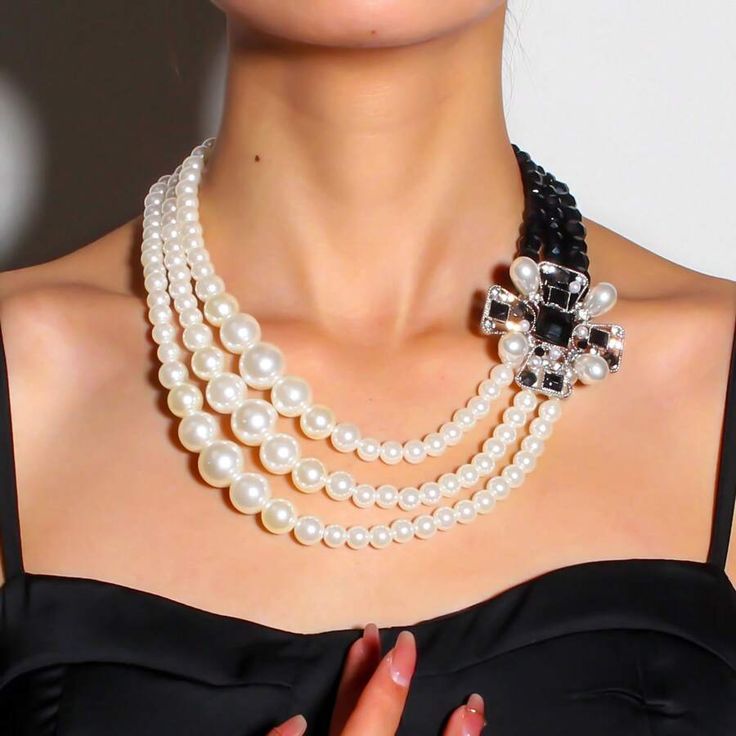 Multi-layer flower necklace with beads, simulated pearl and stone rhinestones in black asymmetrical vintage design, gift for Mother's Day, Mother's Day, and Mother's Day