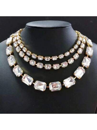 Luxury Jewelry Style Square Crystal Pendant Necklace for Women, Elegant Bridal Necklace for Wedding and Formal Party Featuring Elegant Sequins and Sparkles