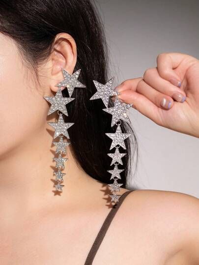 Andkiss A pair of crystal studded star earrings with tassels, suitable for daily wear