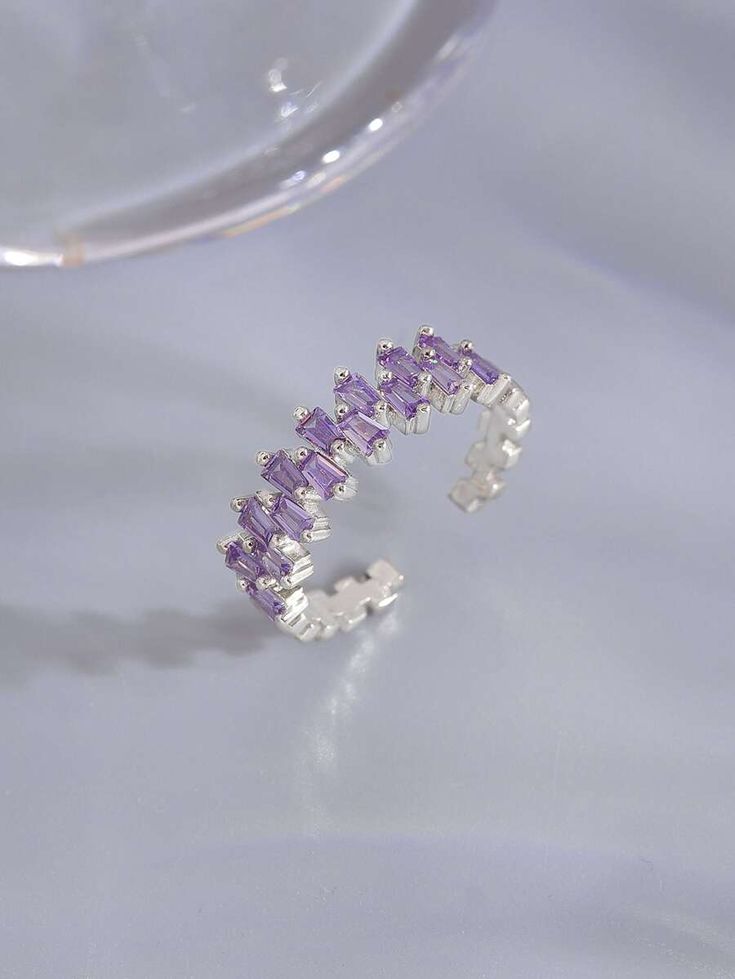 Open ring with cubic zirconia decoration