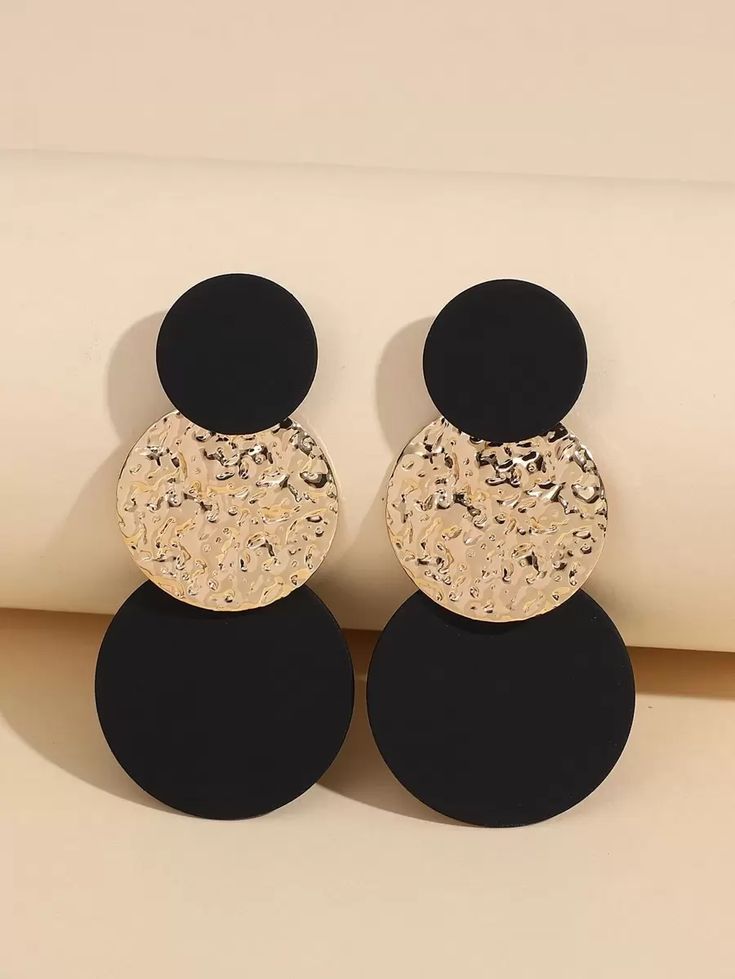 circular dangling earrings
